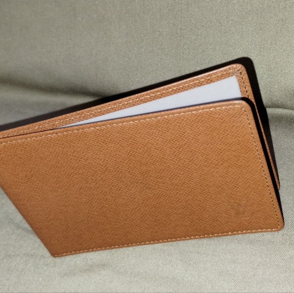 LOUIS VUITTON LEATHER BI-FOLD CARD/PHOTO HOLDER POCKET ORGANIZER ~ AUTHENTIC - Picture 8 of 14